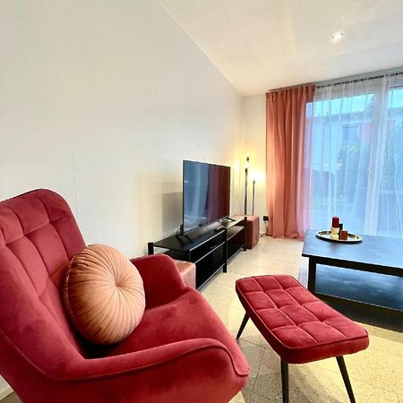 Geraeumiges Ferienhaus In Koblenz Koblenz  Exteriör bild