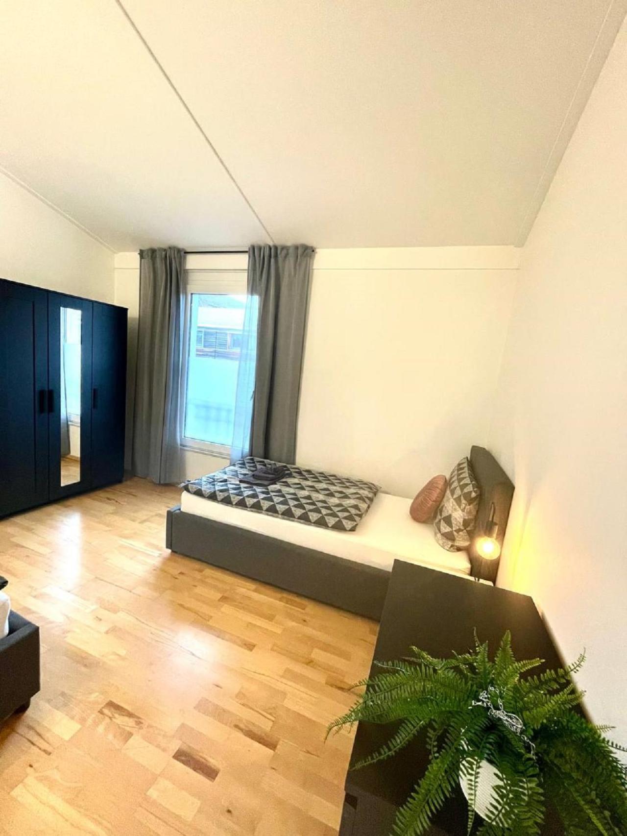 Geraeumiges Ferienhaus In Koblenz Koblenz  Exteriör bild