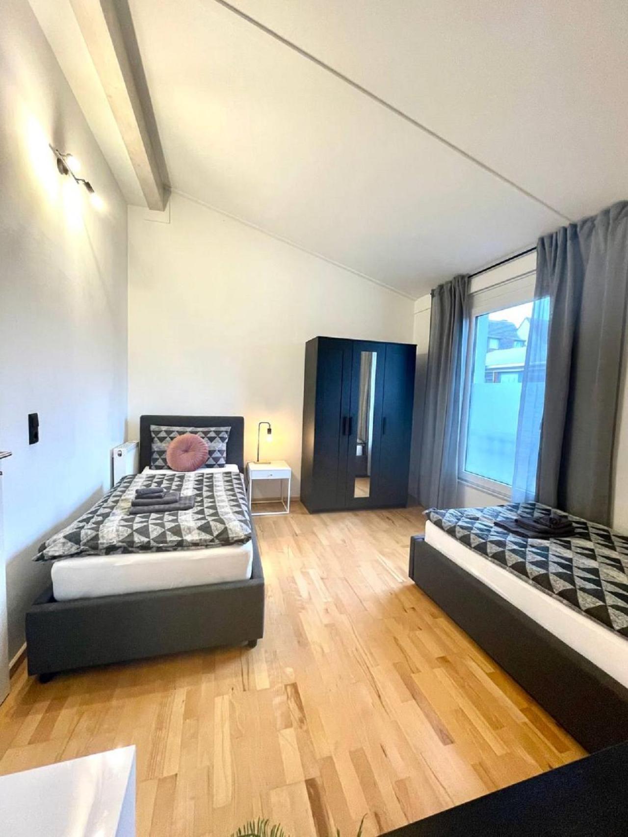 Geraeumiges Ferienhaus In Koblenz Koblenz  Exteriör bild