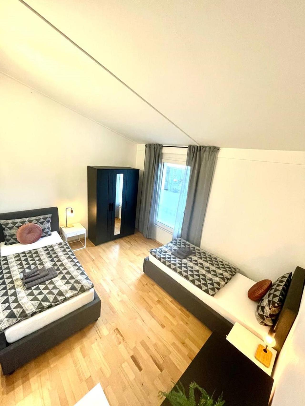 Geraeumiges Ferienhaus In Koblenz Koblenz  Exteriör bild
