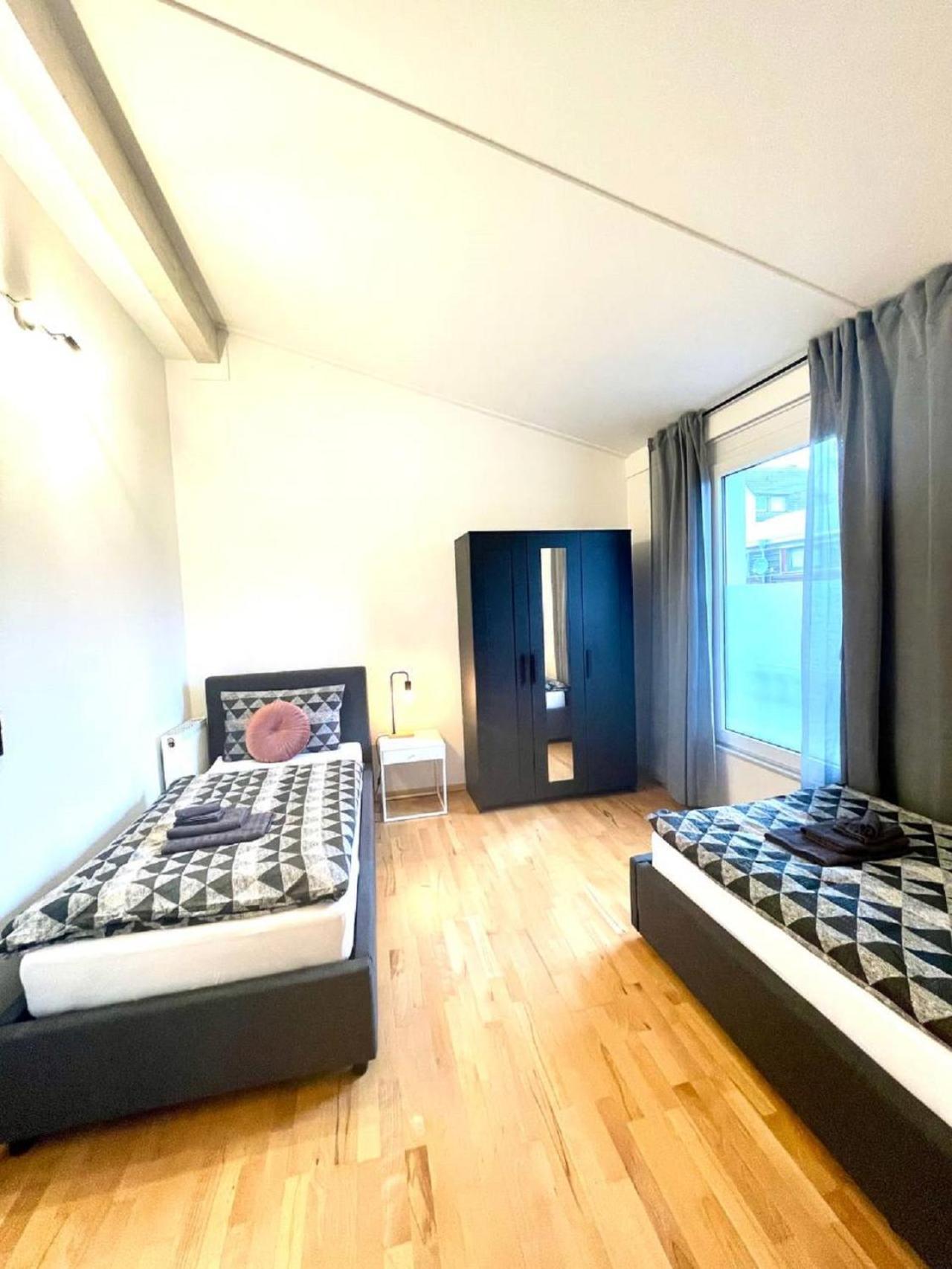 Geraeumiges Ferienhaus In Koblenz Koblenz  Exteriör bild